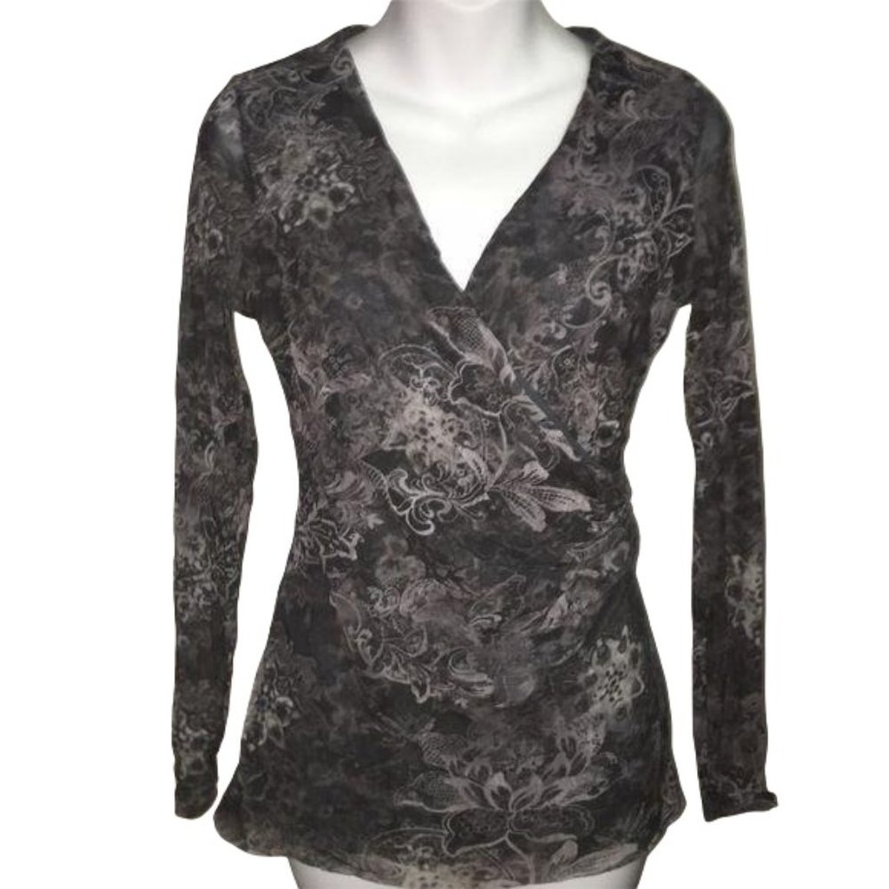 Beautiful Gray & White Blouse